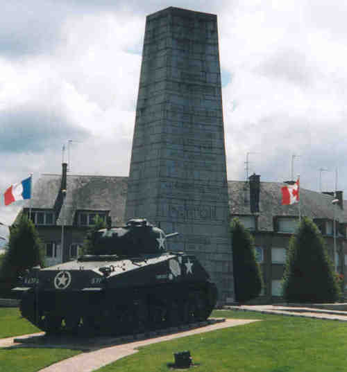 Sherman_at_avranches